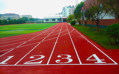 塑膠跑道