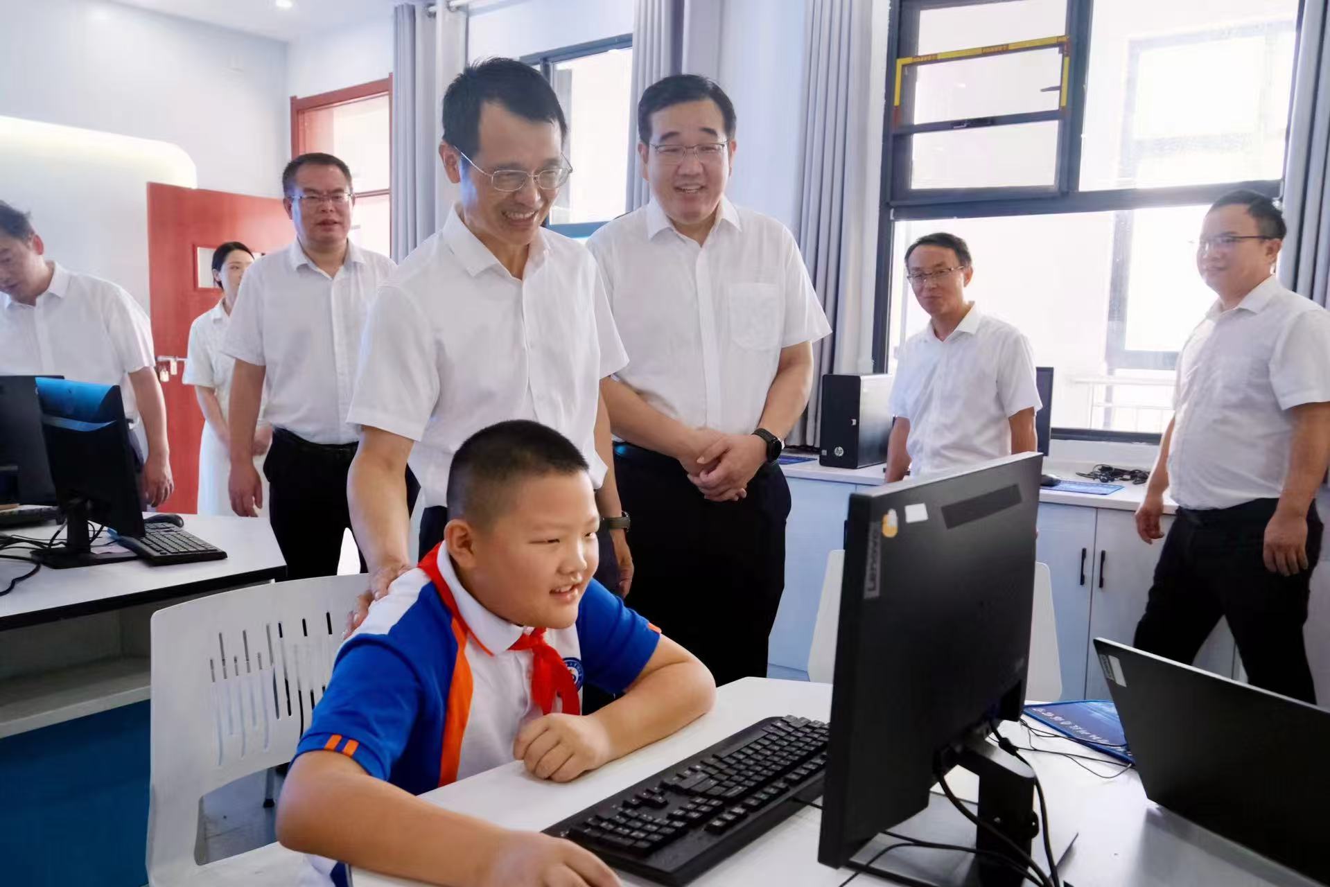 1725845138405062864.jpg 4.jpg