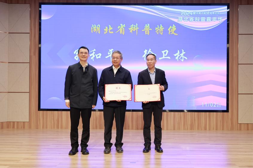 1742798391418069716.jpeg 09a76415630649ff86df4c77d1806071~tplv-tt-origin-web_gif.jpeg