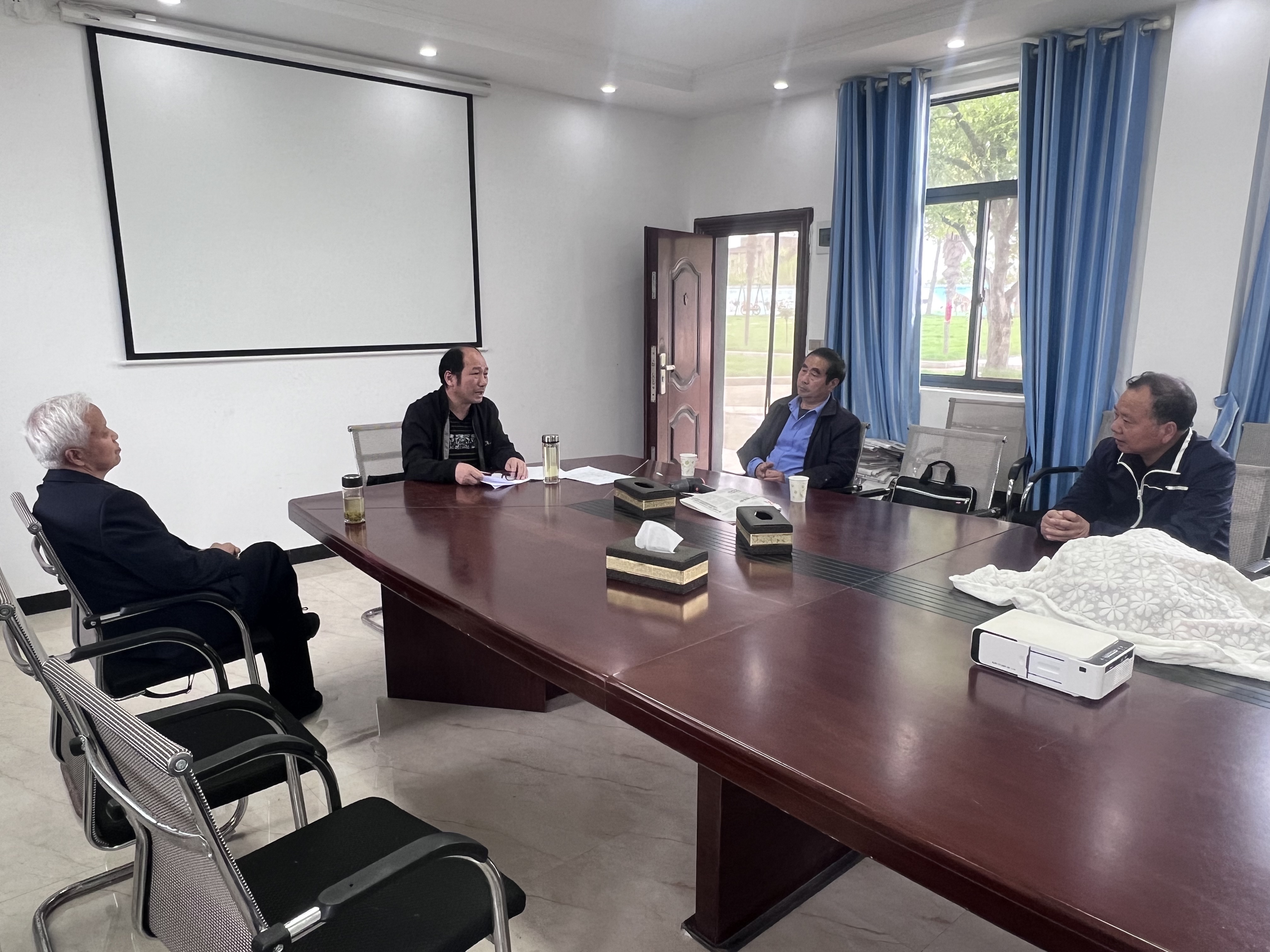 1776216895937077349.png 20260414222714_95841.png